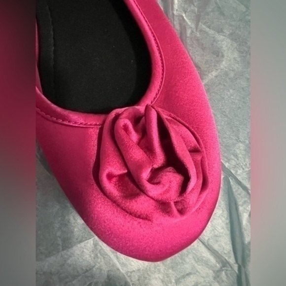 Fioni pink satin ballet flats rosette toe size 5 - Picture 4 of 10